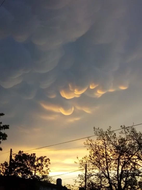 Mucho trueno y poca agua: La tormenta paso y no suspendió festejos