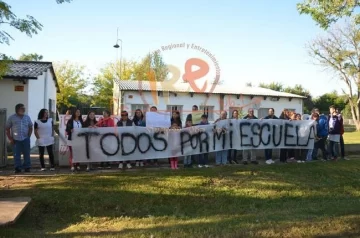 Escuela de Villa La Ribera: La obra concluyó hace un mes pero los trabajadores aún no cobraron