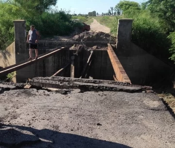 Vialidad Provincial tiró la mitad del puente para mayor seguridad