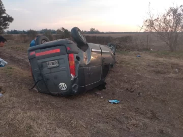 Tres accidentes en horas: Un utilitario volcó sobre ruta 11