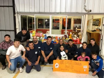 Un día para dar: Nueva jornada solidaria en el Cuartel de Bomberos