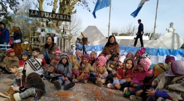 Monje celebra el Día del Pueblo con tres noches de fiesta