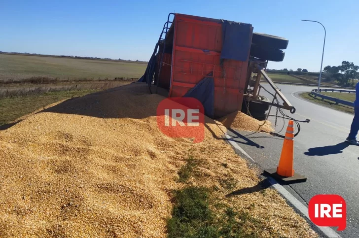 Un nuevo vuelco cerró temporalmente la subida a Maciel en autopista