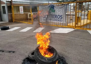 Aceiteros volvieron a extender el paro en todas las empresas del Cordón