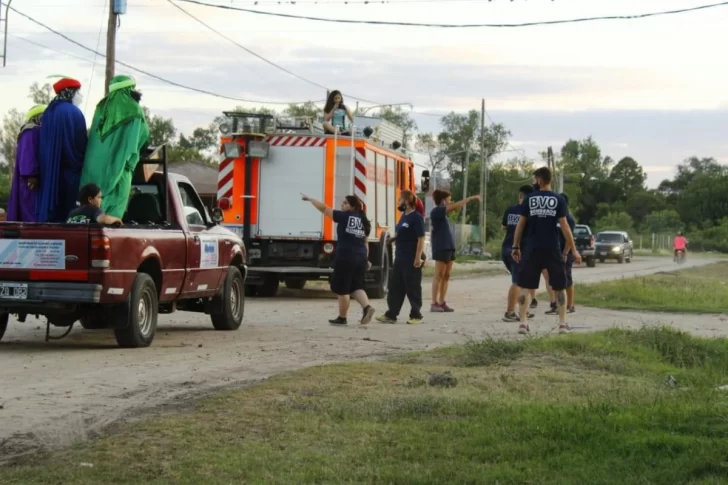 “Sacrificio, valor y abnegación” Los Reyes Magos llegaron junto a los bomberos