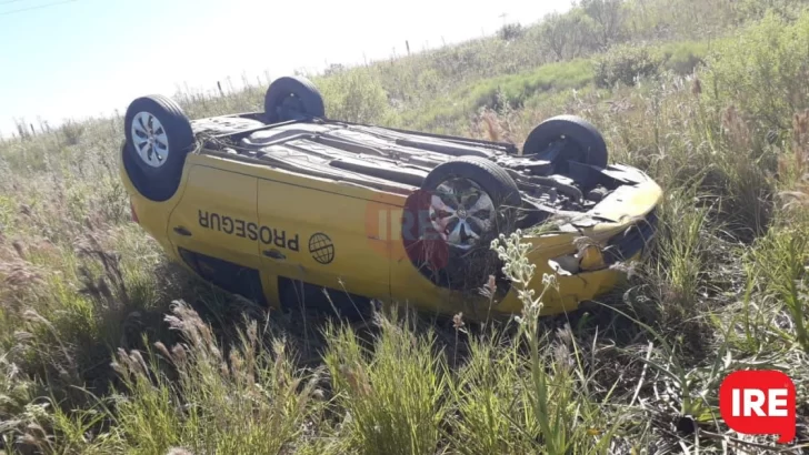 Impresionante vuelco en la autopista tras un choque a la altura de Maciel