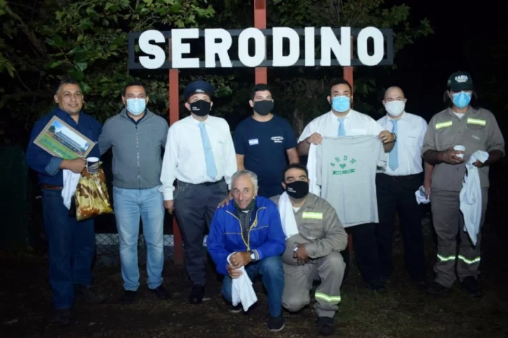 Emoción y esperanza: El tren frenó en Serodino y sueñan con convertirse en parada