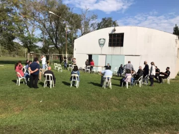 Debate, organización y acción: La reunión en La Ribera por la cosecha gruesa