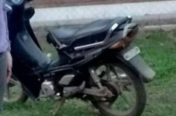 Serodino: Ingresaron a la galería de una casa y robaron una moto