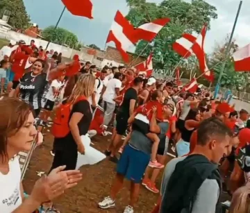 Fiesta Roja: Los Empolvados se quedaron con el clásico en Maciel