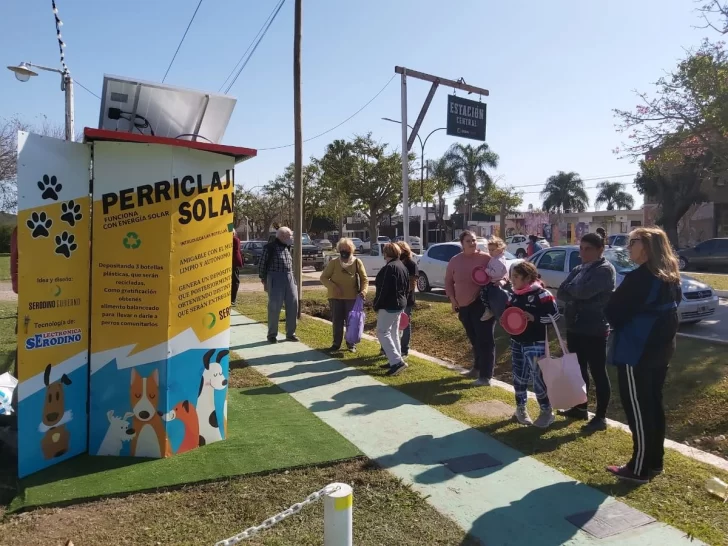 Reciclaje, sorpresa y premio: Serodino lanzó su PerriClaje solar