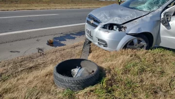 Un adolescente herido tras un vuelco sobre autopista en Maciel