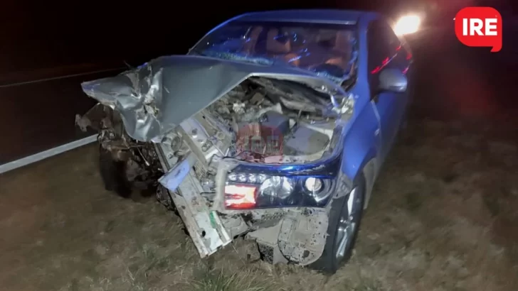 Un auto y un camión chocaron sobre la autopista, a la altura de Maciel: Sin heridos