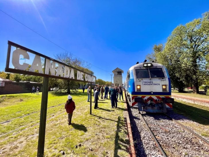 En la primera semana se vendieron más de mil pasajes para el tren Cañada-Rosario