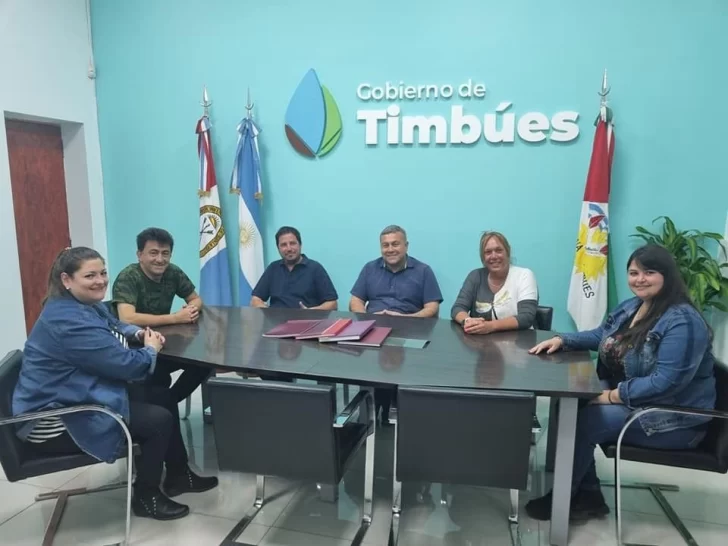 Se rubricaron los libros de Bomberos de Timbúes: “Un paso más para la formalidad”