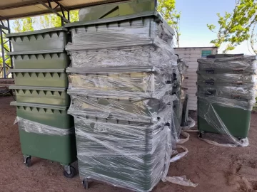 Maciel sumará 60 contenedores de residuos: Hoy llegaron 30