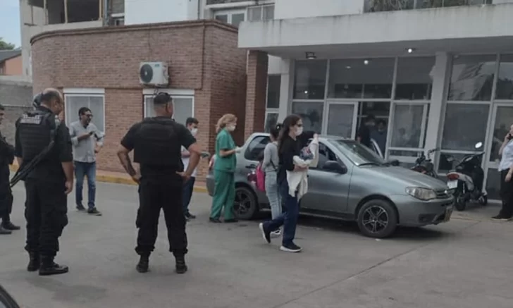 Bienvenida anticipada: Una bebé nació en un taxi camino al hospital de San Lorenzo