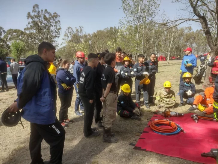 Barrancas dijo presente en el Encuentro Nacional de Cadetes en San Luis