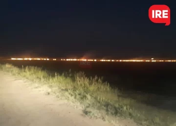 Impresionante incendio en un campo de Carrizales: Ardieron más de 500 durmientes