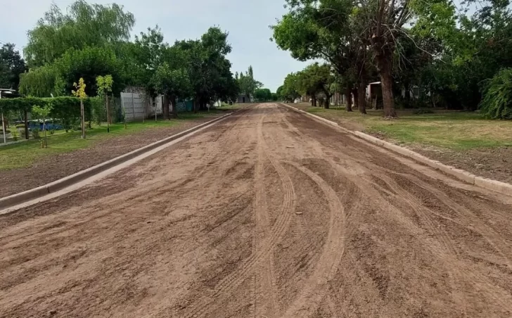 Carrizales concluyó una segunda cuadra de cordón cuneta: Prevén sumar 900 metros