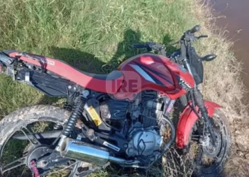 Encontraron la moto robada en Monje en zona rural: “Quedó hecha pedazos”
